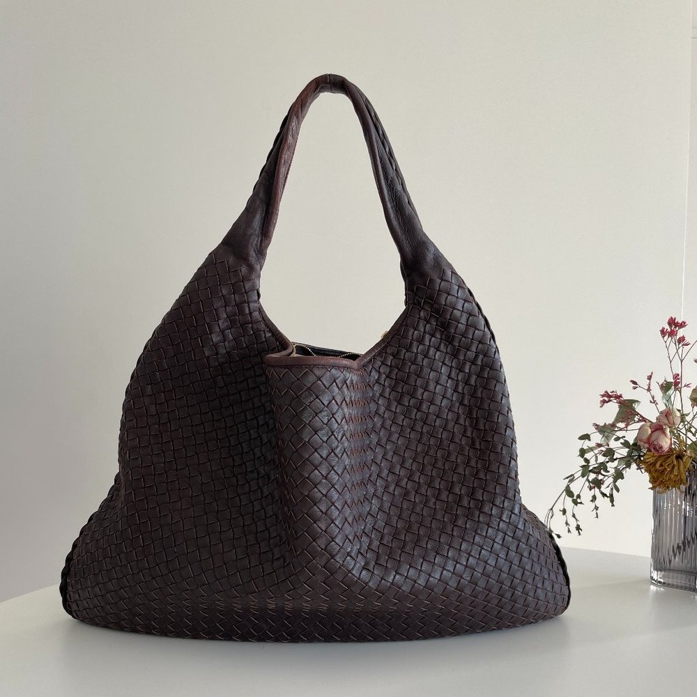 Bottega Veneta Intrecciato Leather Extra Large Hobo